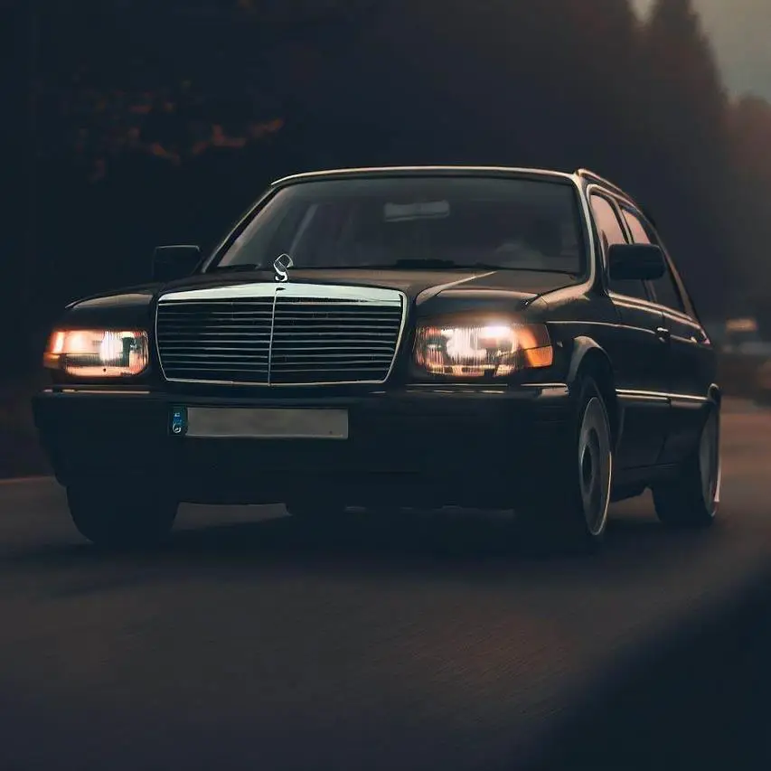 Mercedes W124 4MATIC: Ikona Luksusu i Wydajności