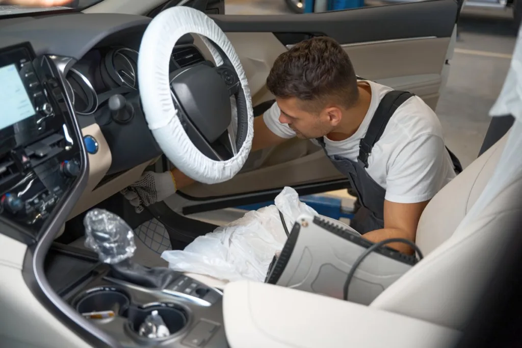 Czym jest detailing samochodowy i dlaczego warto go stosować? 24 Czym jest detailing samochodowy i dlaczego warto go stosować
