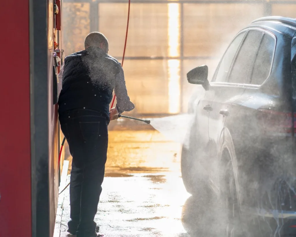 Jakich błędów unikać podczas mycia samochodu? 22 Jakich błędów unikać podczas mycia samochodu